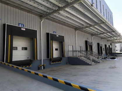 Insect Proof Loading Dock Shelter Dust Proof Mechanical Dock Door Seals