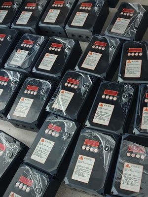 Buy Sectional Garage Doors With Excellent Sealing And Insulation Performance online manufacture