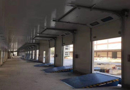 Buy Customizable Hydraulic Dock Leveler With Dedicated Hydraulic Unit And 16mm Lip Thickness In Grey Platform Color online manufacture