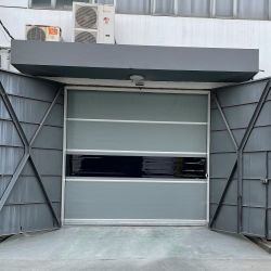 Buy Customizable Aluminum Alloy High Speed Door Tailor With Multiple Color online manufacture