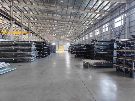 Electric Hydraulic Loading Dock Leveler Dynamic Load 6800kg / Static Load 13600kg