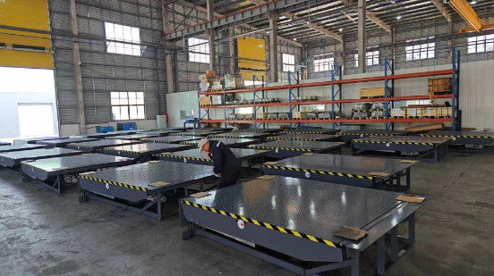 Automatic Pit Hydraulic Dock Leveler With Customized Sizes And Loading Capacity For Warehouse Loading Bays