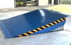 Automatic Stationary Fixed Pit Hinged Lip Hydraulic Loading Container Dock Leveler For Loading Docks Or Bays