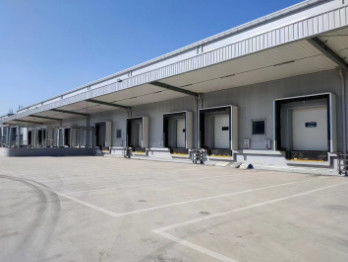 Automatic Dock Leveler For Logistics Centers Heavy Duty Reliable Solutions