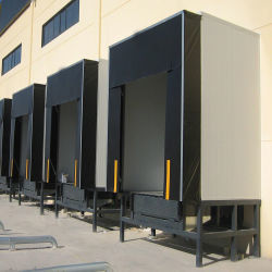No Damage Structure Inflatable Dock Shelter Ideal For Temperature Controlled Environments