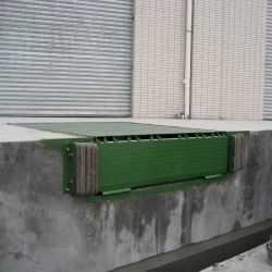 Heavy Duty Dock Levelers For Diverse Load Capacities