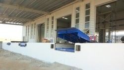 Custom Dimensions Hydraulic Dock Levelers Slip-Resistant Surface Ensuring Safety Precision in Sub-Zero